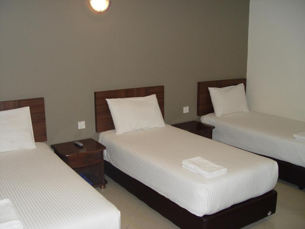 Jb City Hotel Johor Bahru Room photo